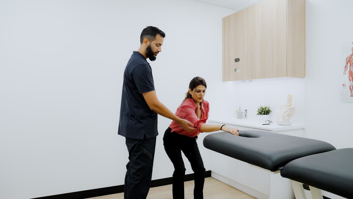 Hands-on physiotherapy treatment at Nepean Advanced Rehab